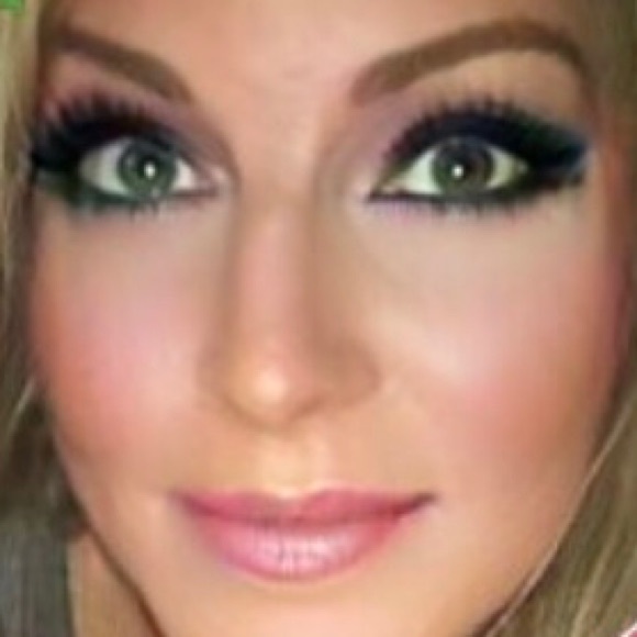 Meet your Posher, Misty - Picture 1 of 1